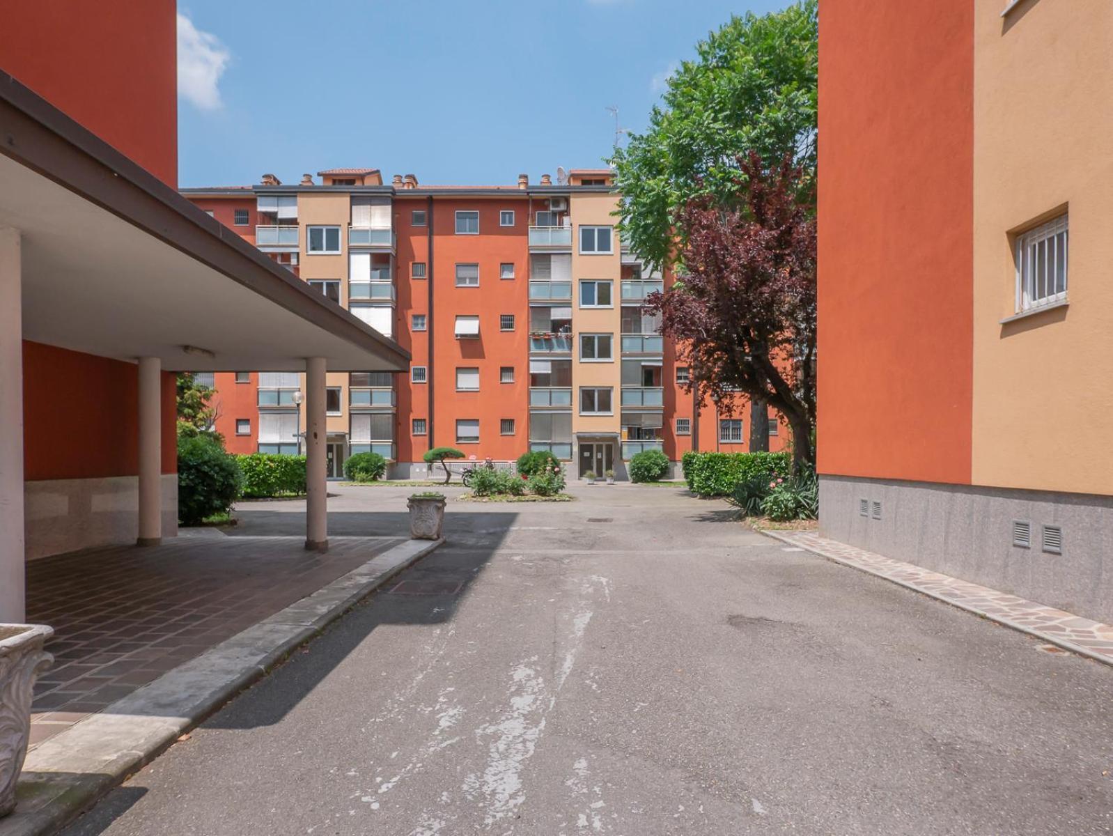 Apartment Ampio E Luminoso Appartamento, Posto Auto Gratuito - Quarenghi Mailand